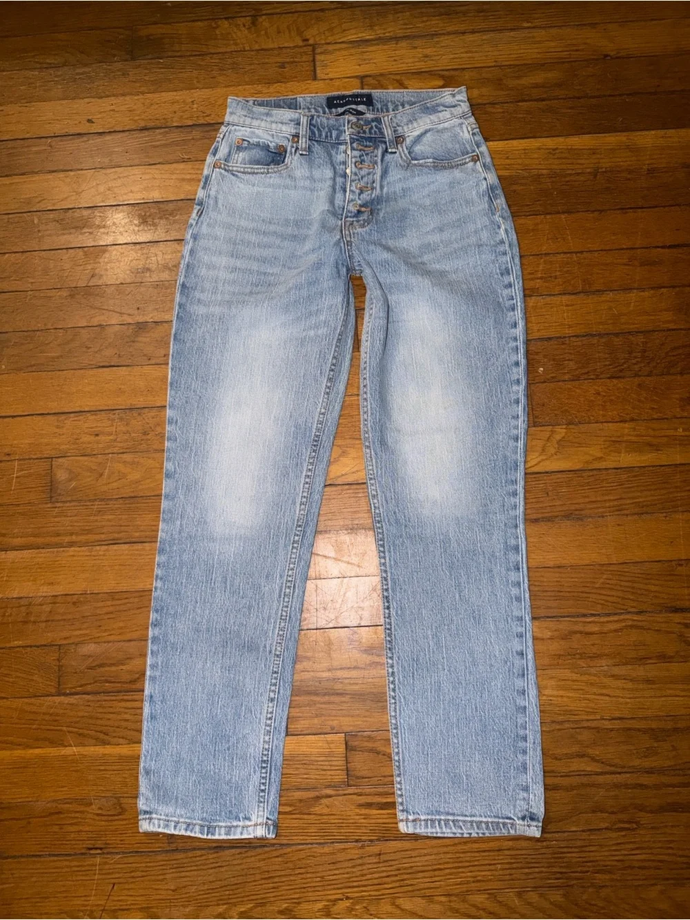 Aeropostale High Rise Button Fly Light Wash Mom Jeans
